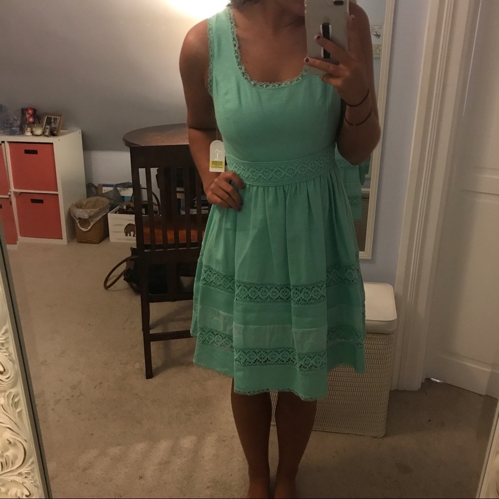 Jessica Simpson Mint Green Lace Dress - Picture 2 of 6